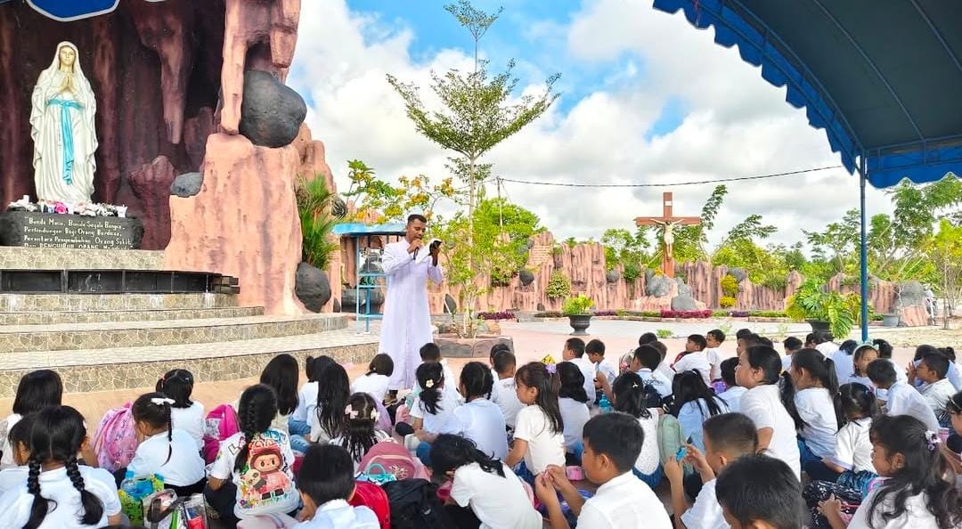 Pengembangan Diri Peserta Didik (Kekuatan Doa Rosario) Pengembangan Diri Peserta Didik (Kekuatan Doa Rosario)